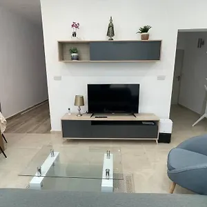 New Two Bedroom Flat Kamila On A Dwell Appartement Sliema